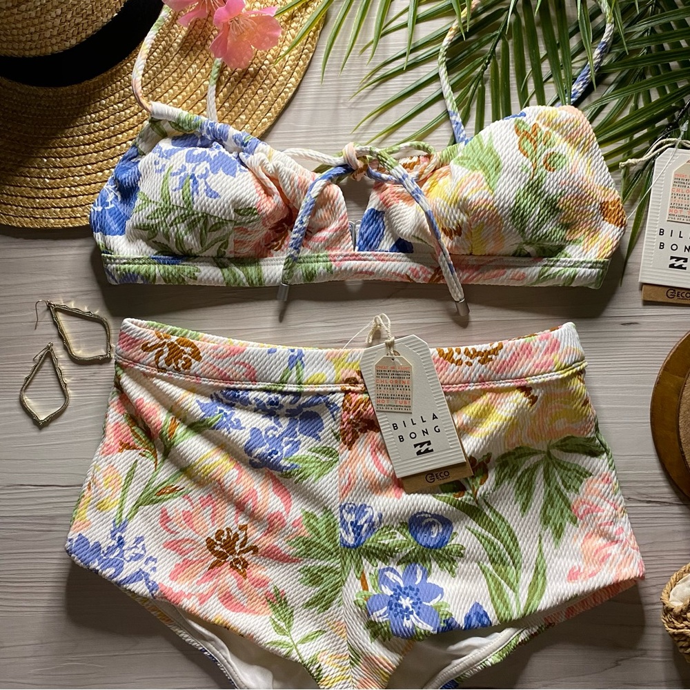 Billabong 🌼 Floral High Rise Avalon Short Bikini Bottom | Bralette Bikini Top - Picture 3 of 16